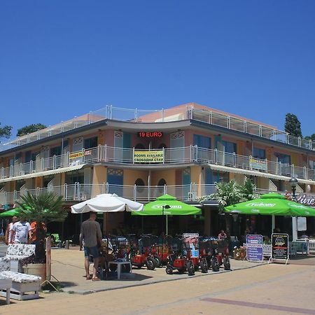 Hotel Largo サニービーチ エクステリア 写真