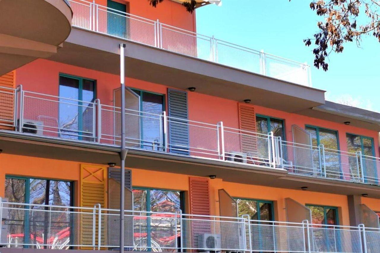 Hotel Largo サニービーチ エクステリア 写真