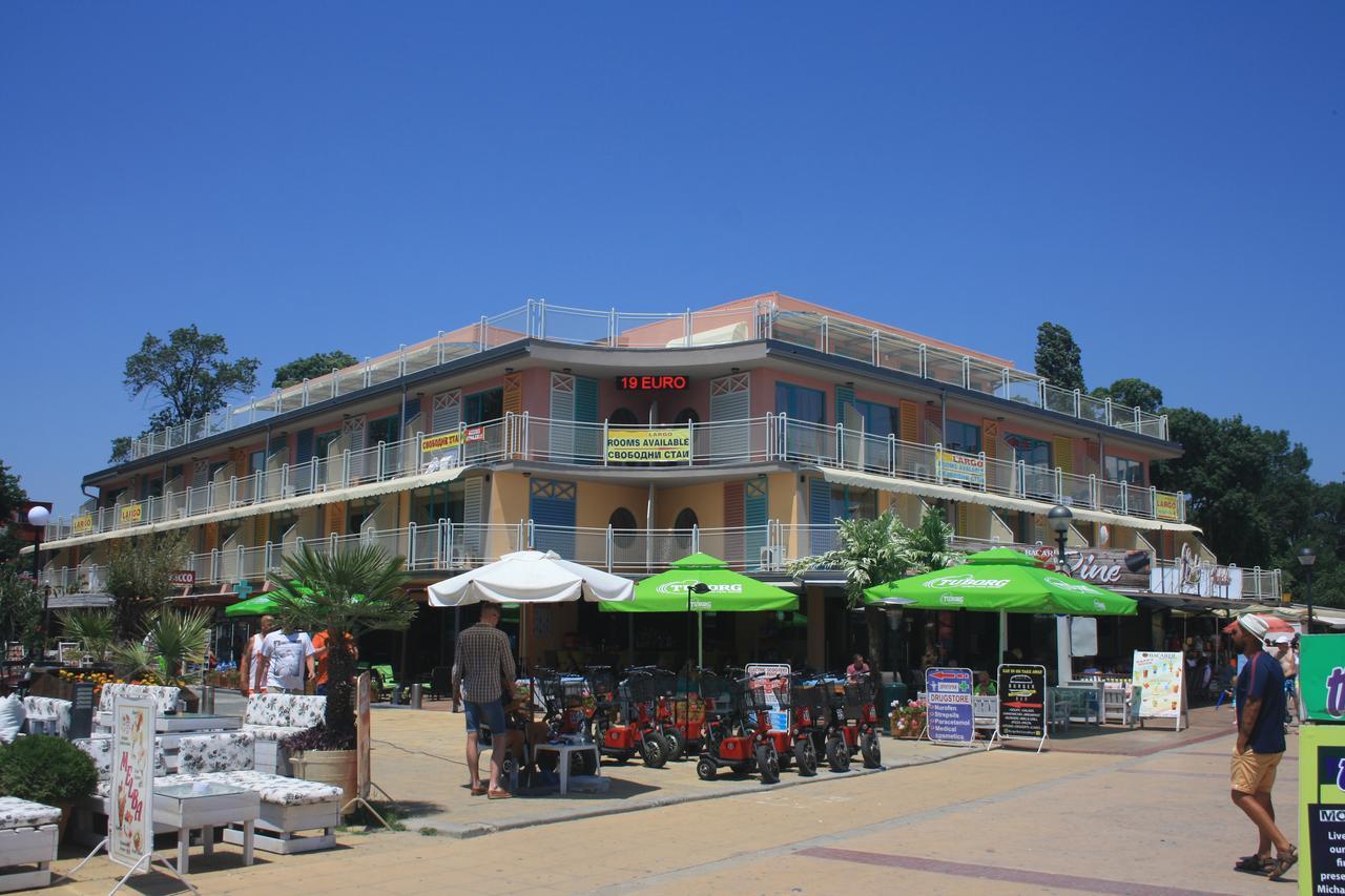 Hotel Largo サニービーチ エクステリア 写真