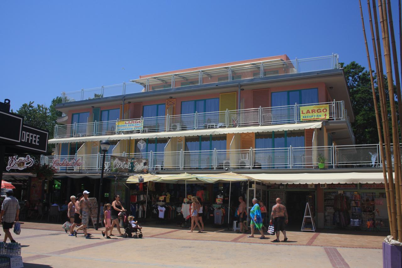 Hotel Largo サニービーチ エクステリア 写真